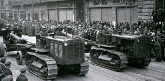 Cовєтська техніка на вулицях Львова, 1939. Джерело: Дзеркало тижня