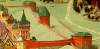 Король і сторожі міських брам. З історії однієї неіснуючої професії