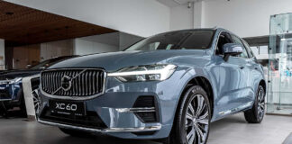 Автомобіль Volvo XC60
