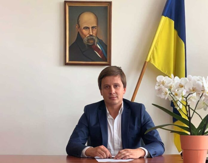 Голова Золочівської районної ради Орест Кавецький Голова Золочівської районної ради Орест Кавецький