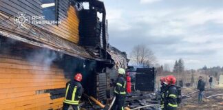 У селі Сможе на Стрийщині згоріла дерев’яна церква