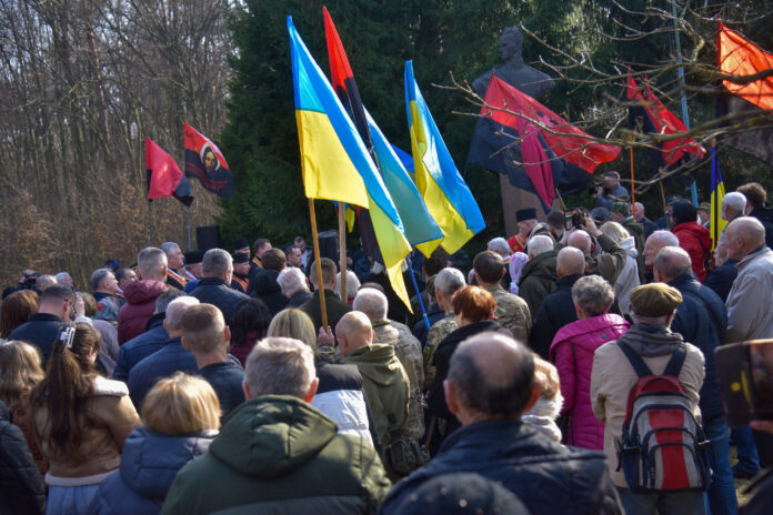 Виставка «Знайти Романа Шухевича»