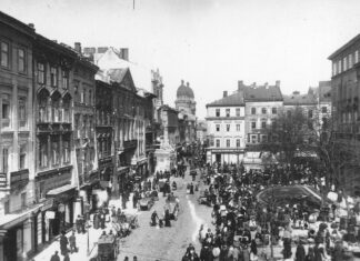 Площа Ринок у Львові