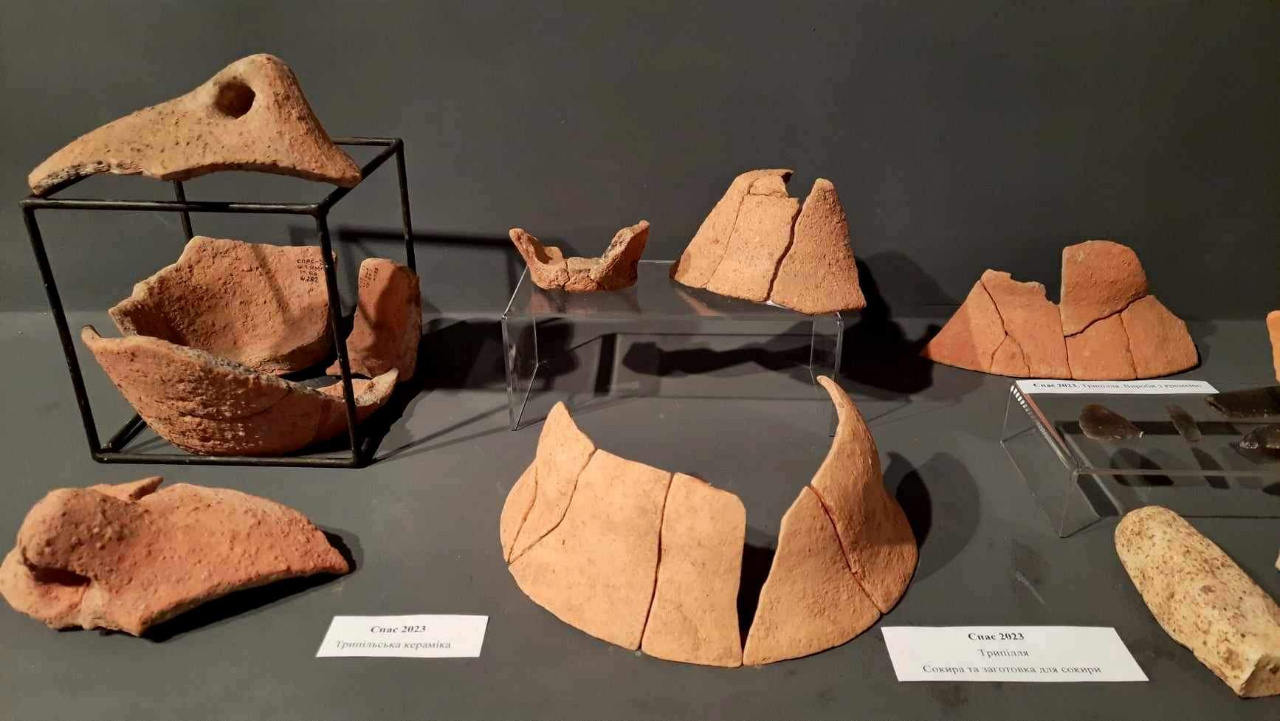 Посуд трипільців з теренів Коломийщини