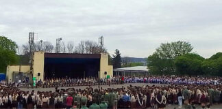 На початку заходу – Дня першої пластової присяги, Парк культури та відпочинку ім. Б. Хмельницького. Світлина автора