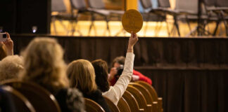 Благодійний аукціон "Сила мистецтва" у Львівській національній філармонії