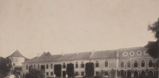 Замок в Руді Магерівській