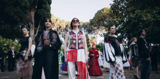 Презентація нового мистецького проєкту «Птахи співають і у час війни: Vyshyvanka Couture Третього тисячоліття від Оксани Караванської»