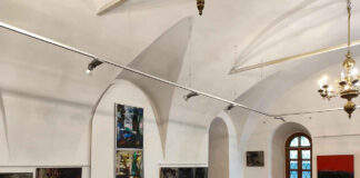 “Слід” у саморефлексіях Михайла та Олеся Фіголів Фрагмент експозиції творів Олеся Фіголя.