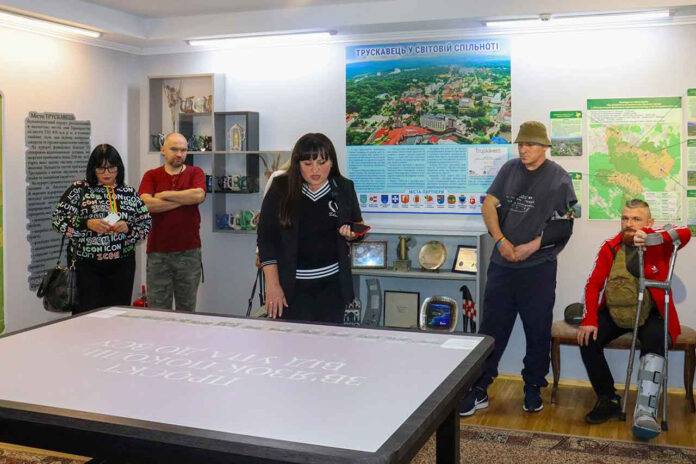 Презентація проєкту "Зв'язок поколінь: від УПА до ЗСУ"