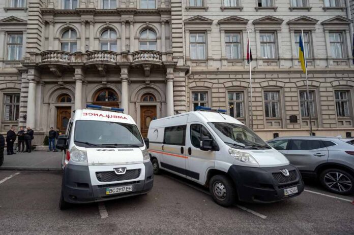 Благодійники Зі Львівщини Передали На Передову Ще Два Автомобілі Швидкої Допомоги