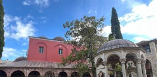 Наші Захисники на горі Афон моляться за Україну