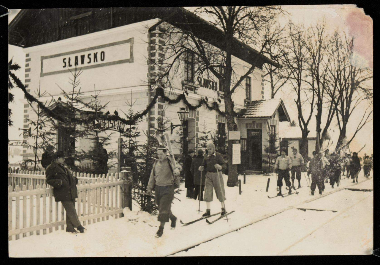 Залізничний вокзал у Славському, збудований 1887 року