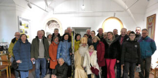 Учасники урочистого погашення поштових конвертів та марок, випущених з нагоди 100-річчя Карпатського Лещетарського Клубу