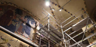 У Львові реставрують унікальні фрески Яна Генрика Розена у каплиці костелу