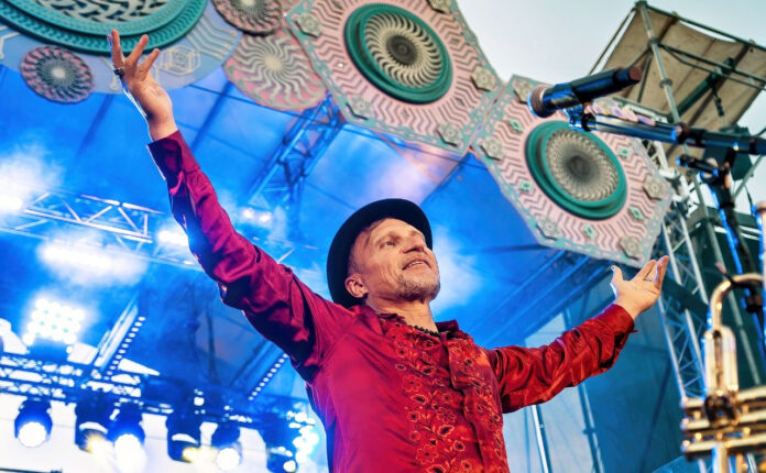 14 січня Олег Скрипка зіграє Різдвяний концерт у Львові в межах туру “Щедрик”