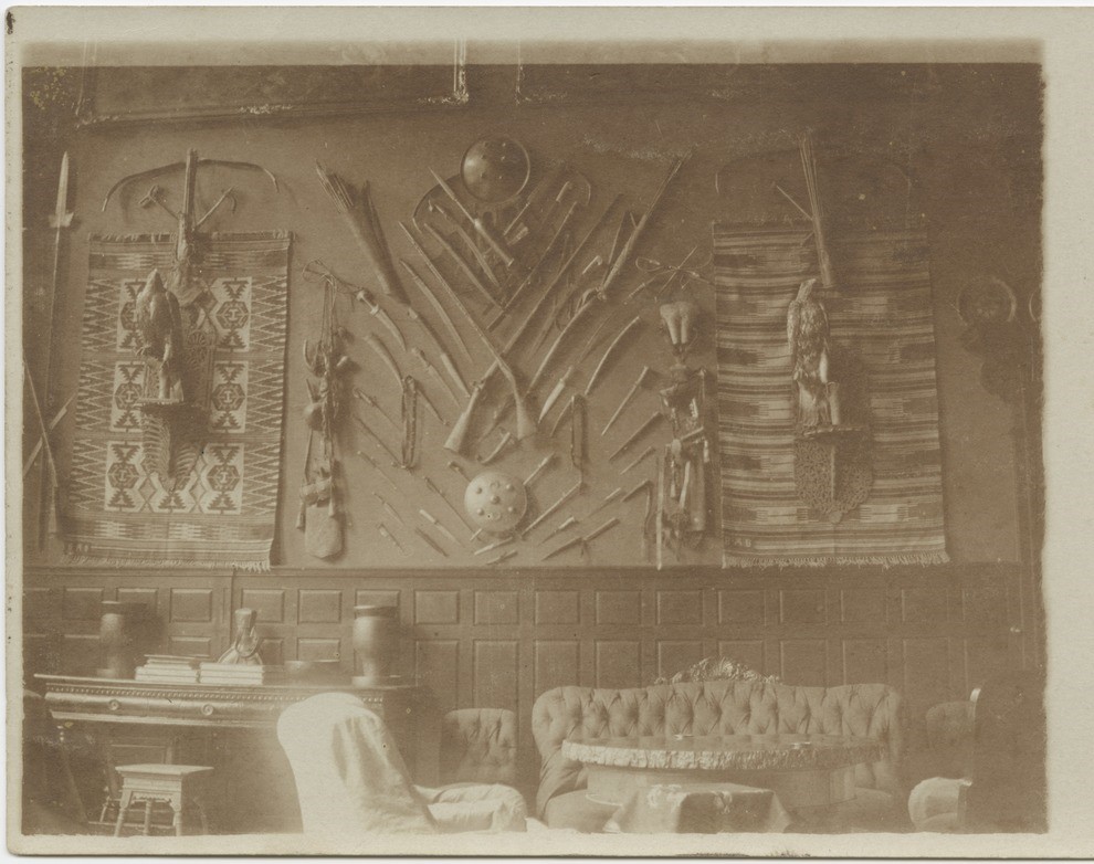 Інтер'єр палацу Жевуських-Лянцкоронських в Роздолі на Львівщині, кін. ХІХ-поч. ХХ ст.