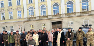 Ветеран Віталій Біляк спільно із БФ сімʼї Доскіч передали для підрозділів розвідки та ДШВ автомобілі, РЕБи та багі