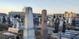 Могили Івана та Емілії Вербицьких на цвинтарі в Бродах