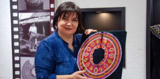 Кривулька - лемківська жіноча нагрудна прикраса. Департамент культури і туризму ТОВА