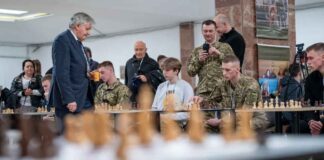 Сеанс одночасної гри в шахи 2024