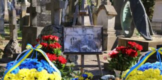 Урочисте відкриття надмогильного пам’ятника Івану Вакарчуку