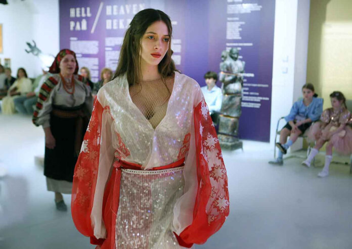 Фешн-перформанс «Дюрер. Янголи. Спокусниці». Фото: Євген Кравс