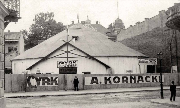 Львівський цирк Адама Корнацького