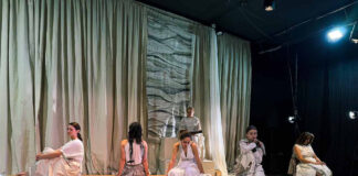 Фото з репетиції вистави “Пенелопея”