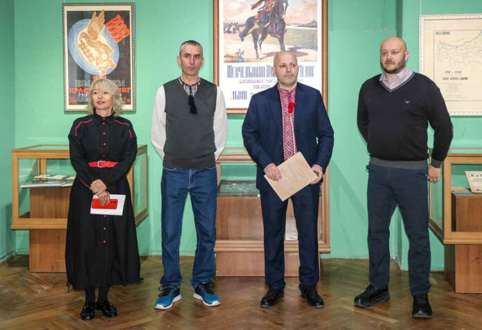 Галина Скоропадова, Тарас Кузь, Андрій Сова, Мар’ян Пітин. Відкриття виставки «Степан Гайдучок (1890–1976). Життєвий та творчий шлях професора українського тіловиховання»