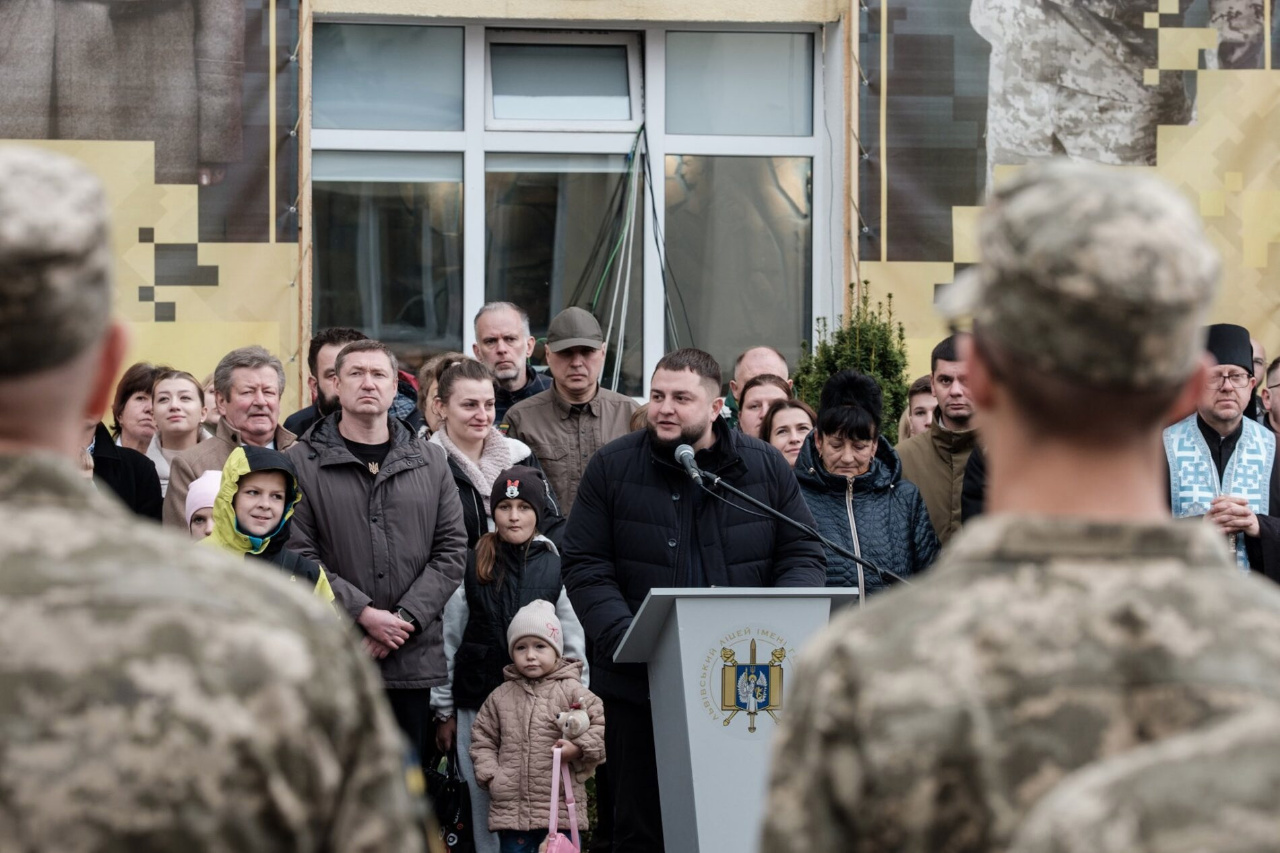 У Ліцеї імені Героїв Крут 189 юнаків та дівчат склали присягу ліцеїста