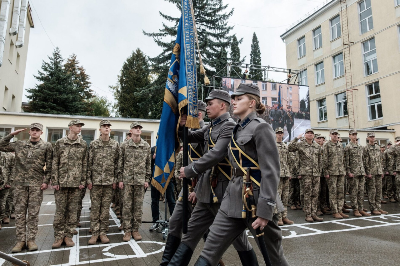У Ліцеї імені Героїв Крут 189 юнаків та дівчат склали присягу ліцеїста