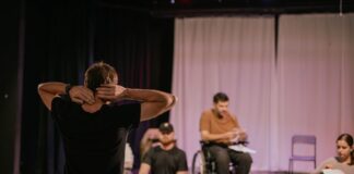 Репетиція вистави "Сам на сам". Світлила Анастасія Хлібник