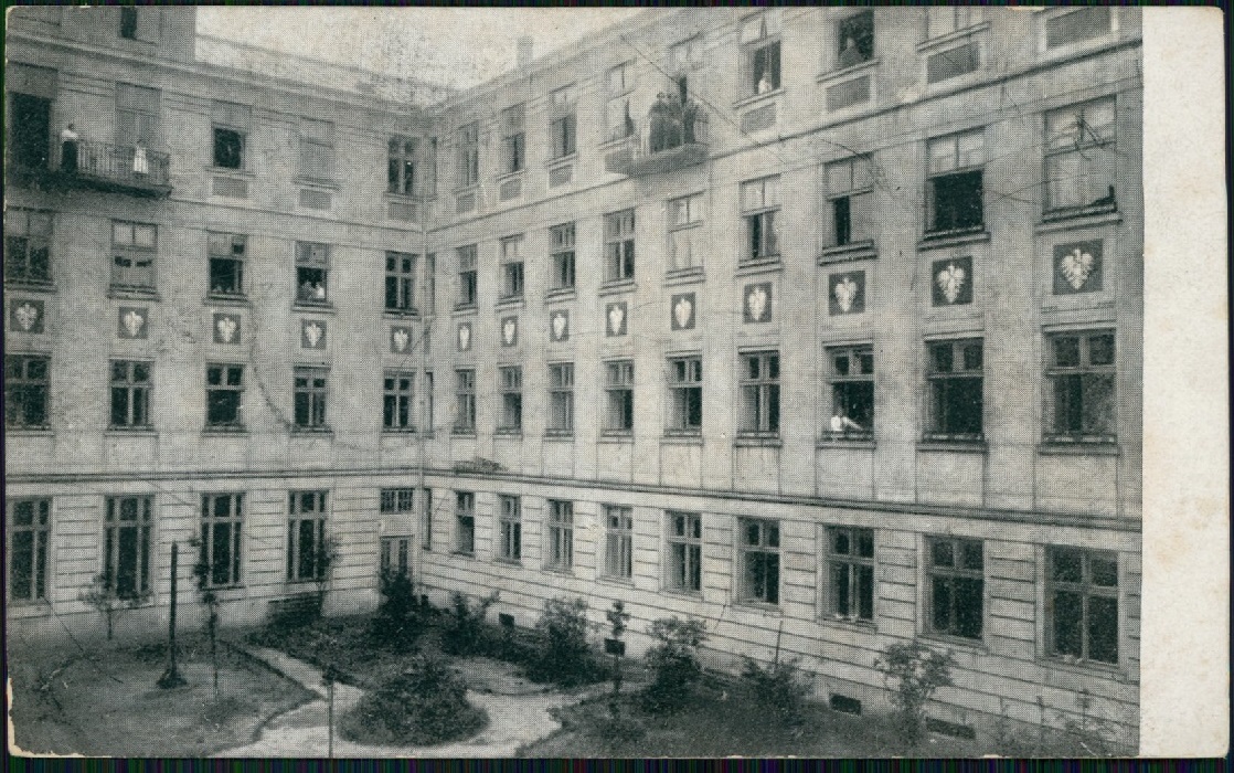 1.Приватний жіночий ліцей Вікторії Недзялковської у Львові, фото 1910-х