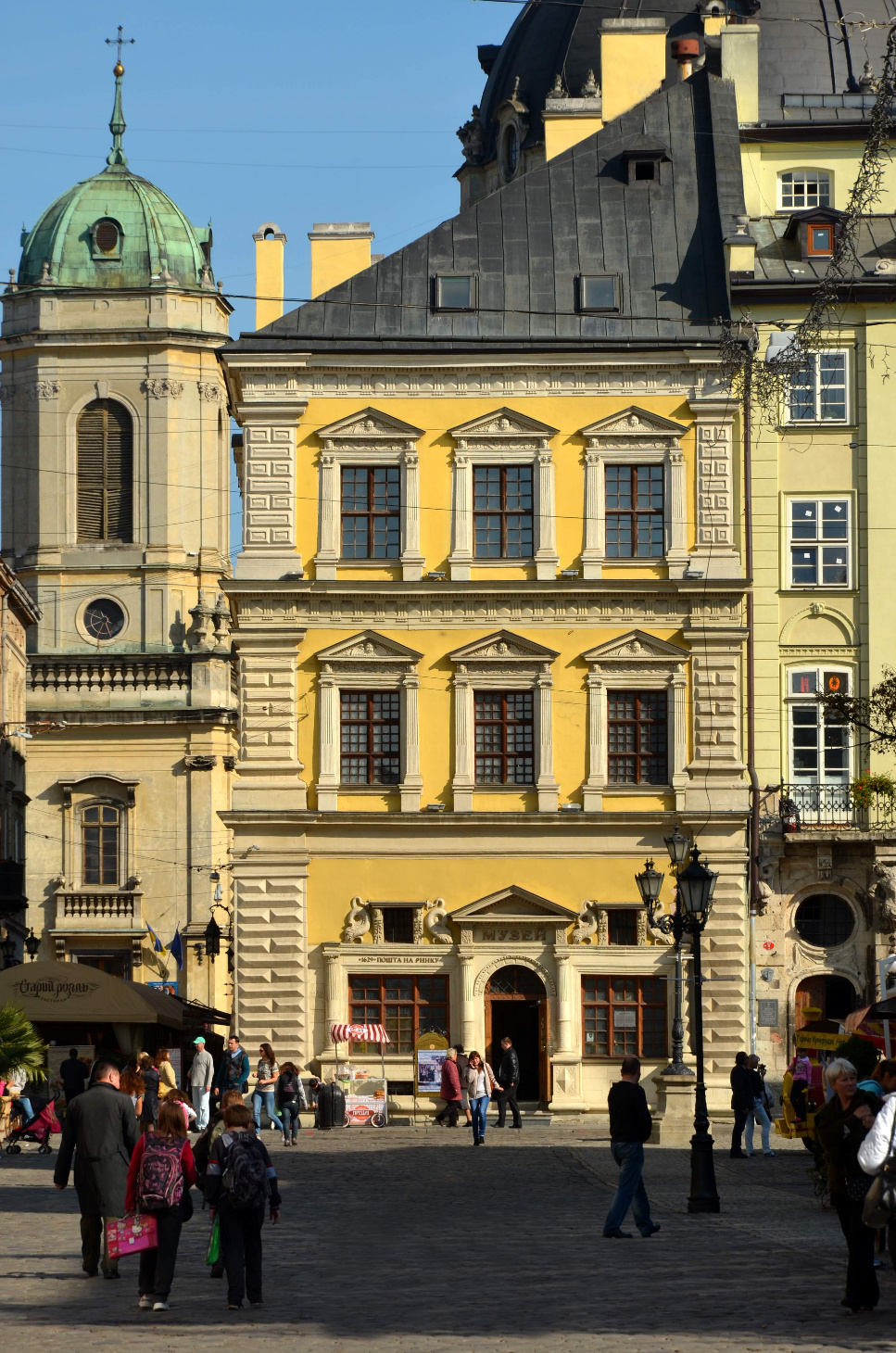Палац Бандінеллі на площі Ринок, 2. Фото Aeou / Вікіпедія