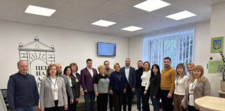 У Жовкві відкрили перший в Україні інклюзивний пункт Урядової «гарячої лінії» 1545