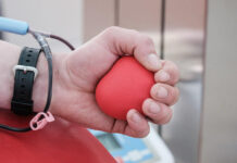 Акція «Наповнення» у Львові: квитки за донацію крові