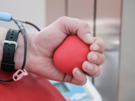 Акція «Наповнення» у Львові: квитки за донацію крові