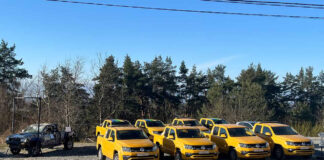 Ще 8 пікапів від організації Music for Ukraine вирушили на фронт