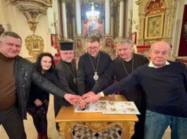 У соборі Святого Юра погасили у марку до 80-річчя Львівського псевдособору