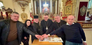 У соборі Святого Юра погасили у марку до 80-річчя Львівського псевдособору