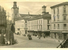 Кінотеатр на площі Міцкевича, 10 у Львові