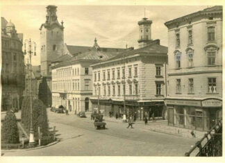 Кінотеатр на площі Міцкевича, 10 у Львові